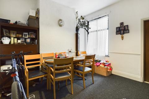8 Brooklyn Avenue, Hull, HU5 1ND