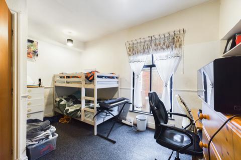 8 Brooklyn Avenue, Hull, HU5 1ND