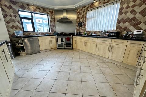 3 bedroom bungalow for sale, Wharton Avenue, Thornton FY5