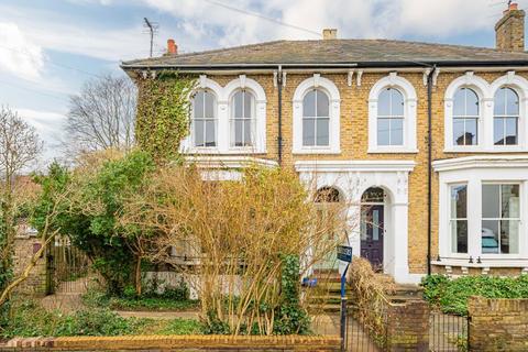 4 bedroom semi-detached house for sale, Woodlands Road, Isleworth TW7