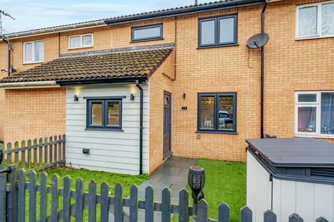 2 bedroom terraced house for sale, Silverwood Close, Pakefield