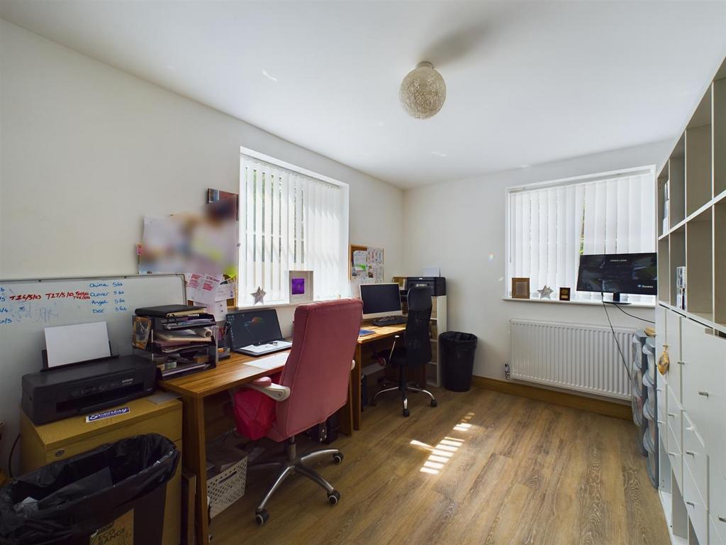 Dining room/ study