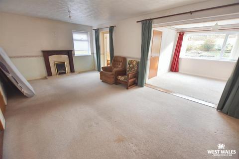 4 bedroom detached house for sale, Winch Lane, Haverfordwest