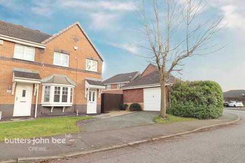 3 bedroom semi-detached house for sale, Bennett Close, Crewe