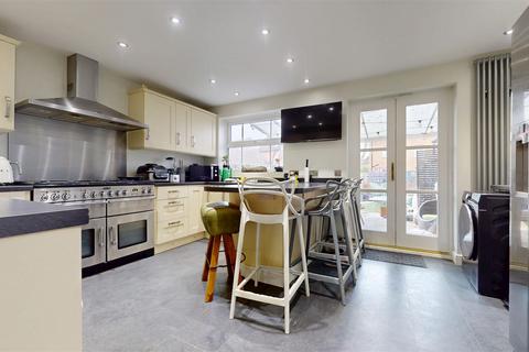 11 Bridgemere Close, Westcroft, Milton Keynes, MK4 4GL