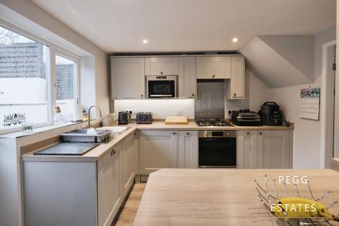 28 Byron Road, Torquay, TQ1 4PH