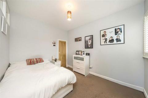 2 bedroom house for sale, Field Lane, Teddington TW11