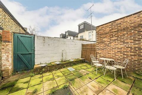 2 bedroom house for sale, Field Lane, Teddington TW11