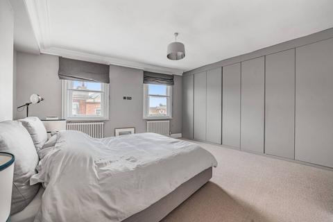 2 bedroom flat to rent, Fulham Road, Parsons Green, London, SW6