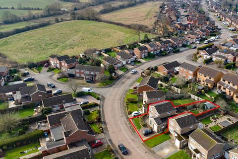 3 bedroom detached house for sale, Broadlands, Desborough NN14