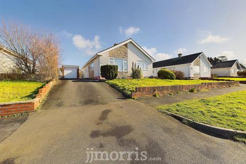 3 bedroom detached bungalow for sale, Heol Helyg, Cardigan