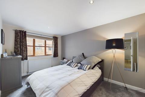 undefined, 17 Mount Square, East Crescent, Whitby