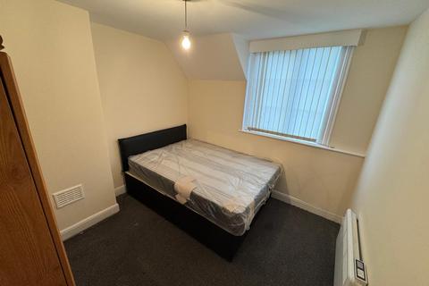 2 bedroom flat to rent, Oak Tree Lane, Selly Oak B29