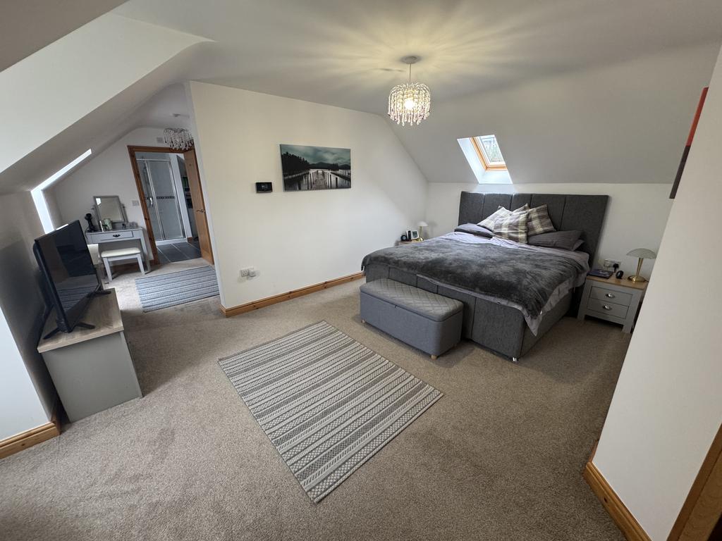 Principle bedroom 1
