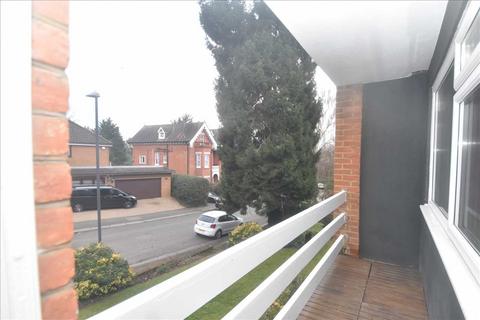 2 bedroom flat to rent, Penair Lodge, Southill Avenue, Harrow on the Hil