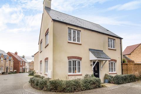 3 bedroom detached house to rent, Huntingdon Road, Bicester OX26