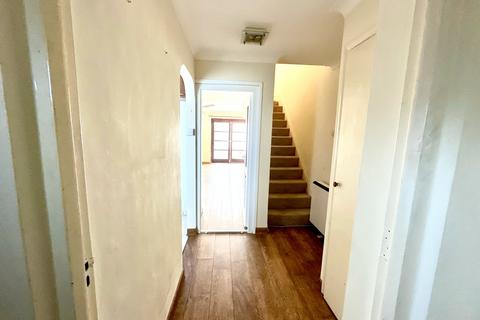 9 Beechcroft Close, Hounslow, TW5 9HW
