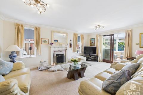 undefined, Windrush Gardens, Lydney GL15