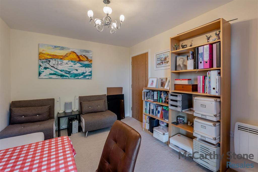 8634597-interior12.jpg
