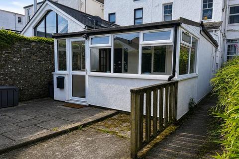 1 bedroom ground floor flat to rent, Rear of 26 Downs View, Bude EX23