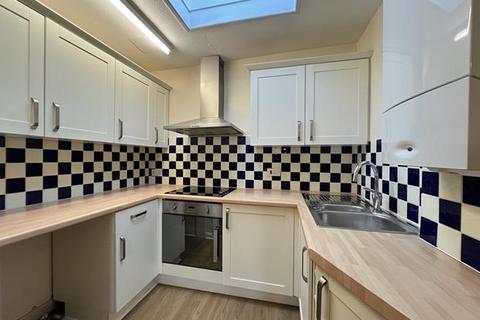 1 bedroom ground floor flat to rent, Rear of 26 Downs View, Bude EX23