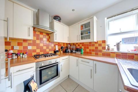 1 bedroom flat to rent, Waldegrave Road, Teddington TW11