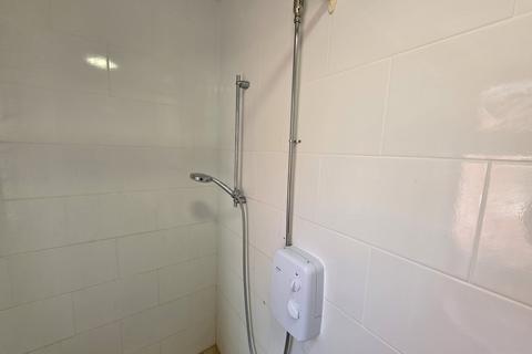 1 bedroom house of multiple occupation to rent, Ashburnham Road, Luton, Bedfordshire