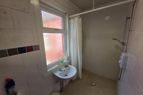 1 bedroom house of multiple occupation to rent, Ashburnham Road, Luton, Bedfordshire