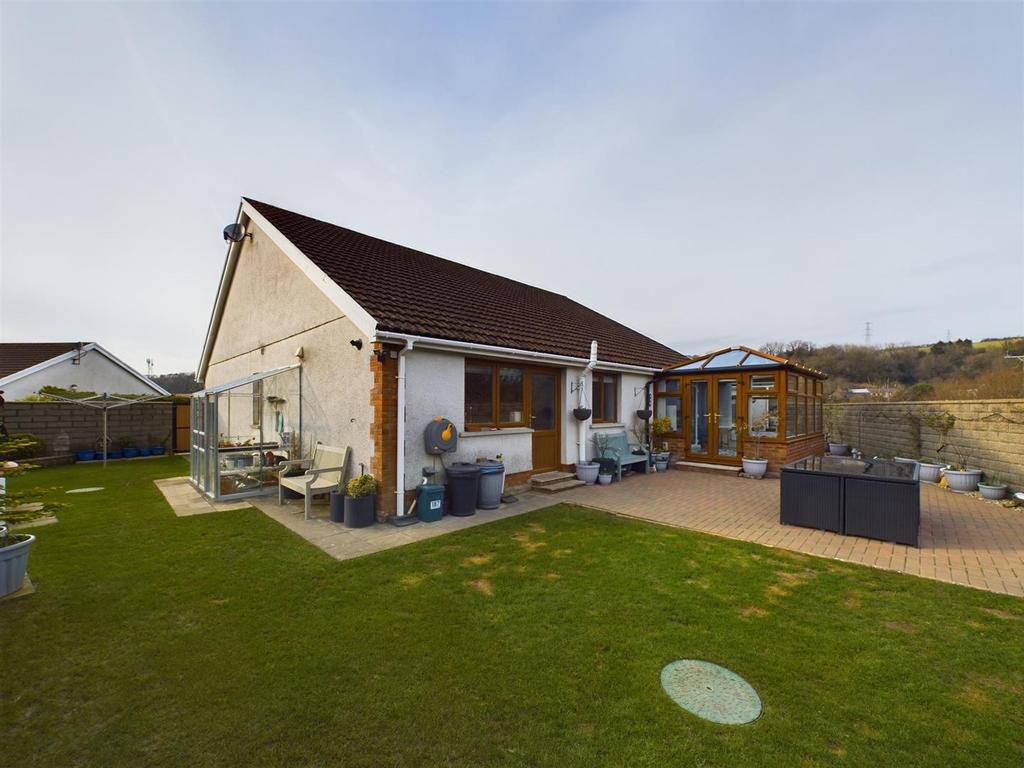 CAM03055 G0-PR0184-STILL035.jpg