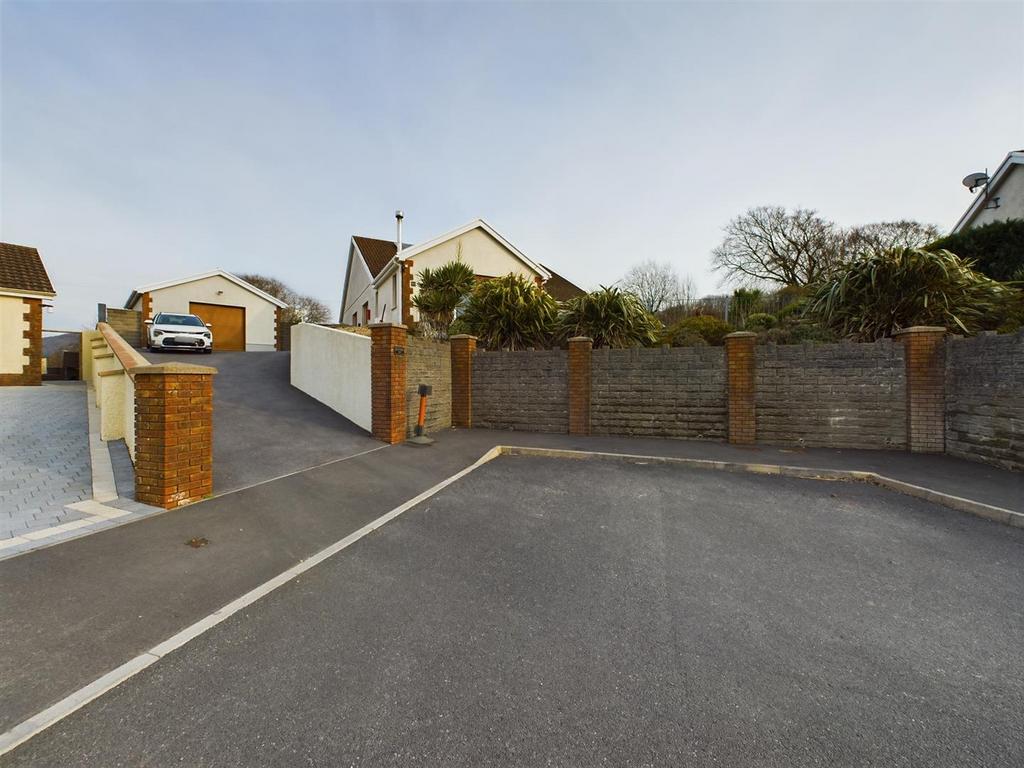 CAM03055 G0-PR0184-STILL040.jpg