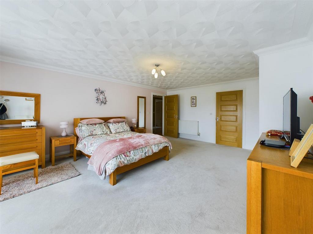 CAM03055 G0-PR0184-STILL011.jpg