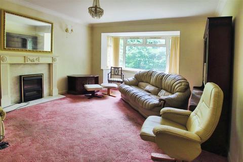 4 bedroom detached house for sale, Heath Road North, Locks Heath, Southampton