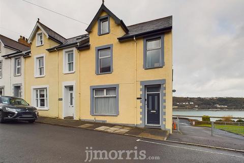 5 bedroom end of terrace house for sale, Mowbray, Heol Dewi, Fishguard