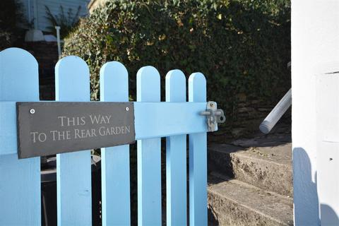 May Cottage West Looe Hill, West Looe, Looe, PL13 2HJ