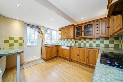 14 Ashwood Road, London, E4 6LG