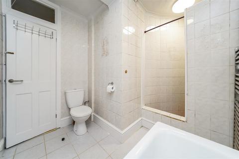 14 Ashwood Road, London, E4 6LG