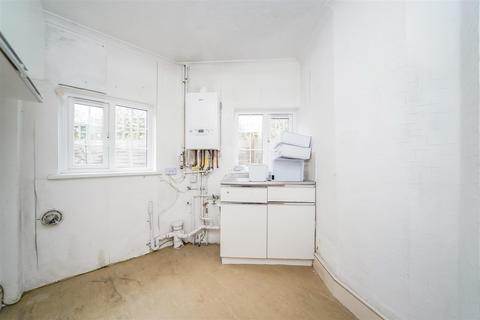 14 Ashwood Road, London, E4 6LG