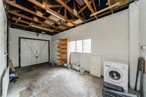 14 Ashwood Road, London, E4 6LG