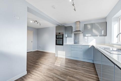 12 Derwent Crescent, Kettering, NN16 8UJ