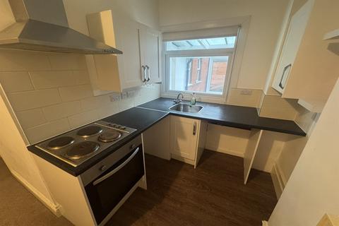 1 bedroom flat to rent, 12 Suffolk House, SS0