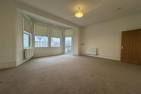 1 bedroom flat to rent, 12 Suffolk House, SS0
