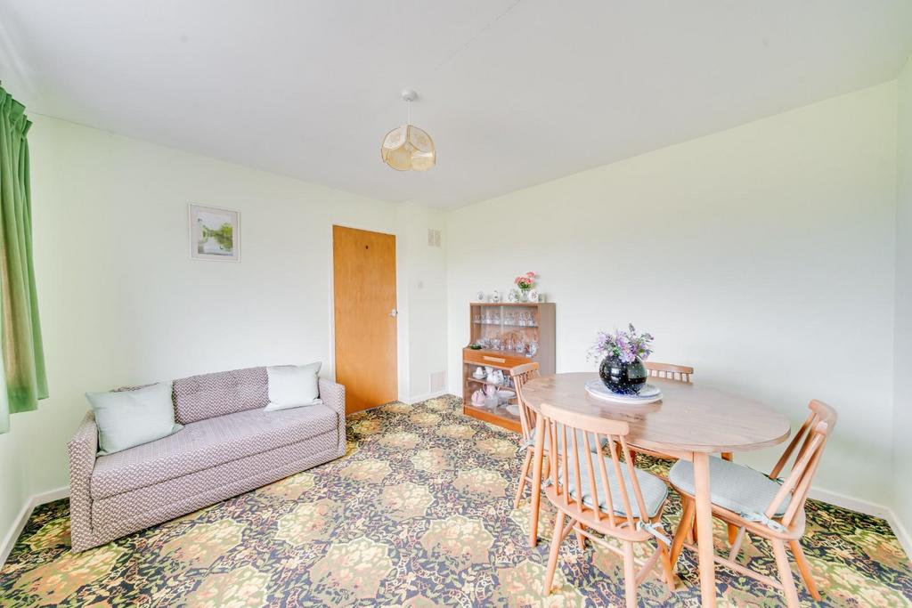 8 - bed 3.jpg