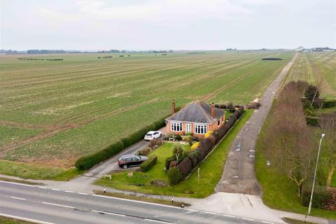 Sunrae Hull Road, Withernsea, HU19 2EJ