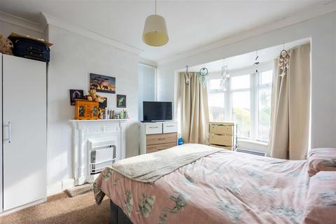 Sunrae Hull Road, Withernsea, HU19 2EJ