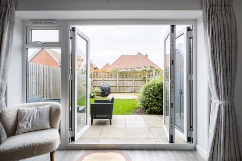 151 Sandcross Lane, Reigate, RH2 8HH