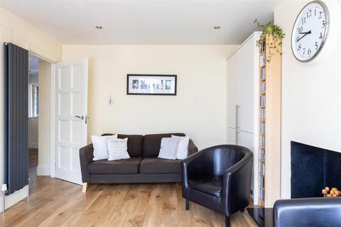 21 Monks Walk, Reigate, RH2 0SS