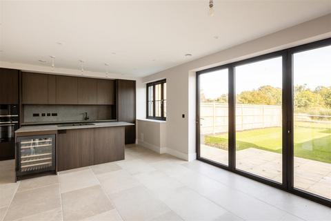 undefined, Kings Mill Lane, South Nutfield