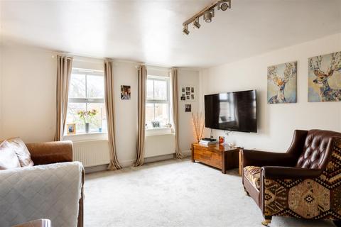 2 bedroom apartment for sale, West Road, Reigate