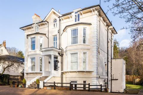 1 bedroom apartment for sale, Raglan Road, Reigate