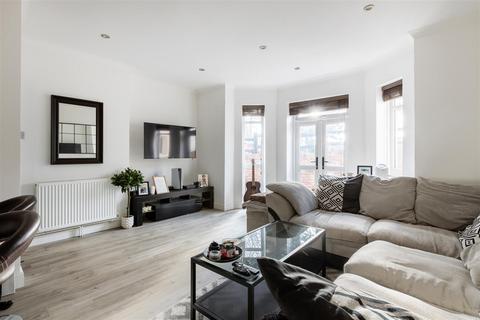 1 bedroom apartment for sale, Raglan Road, Reigate